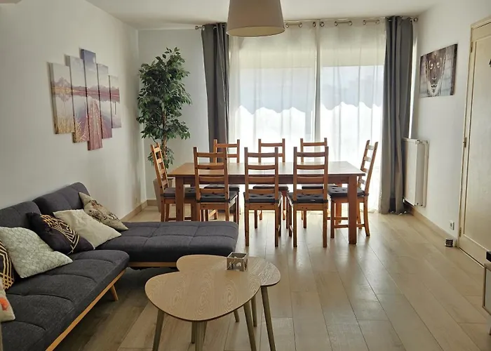 Chambre En Colocation Fille, Proche Mer, Climatisation