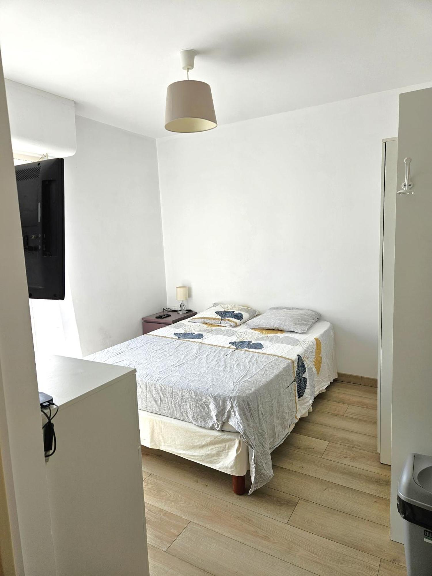 Appartement En Colocation Fille, Proche Mer, Climatisation