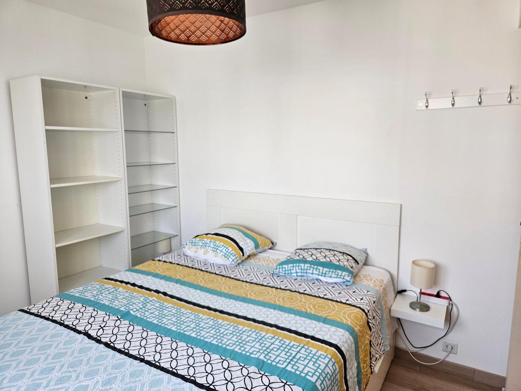 En Colocation Fille, Proche Mer, Climatisation Appartement