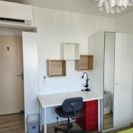 Chambre En Colocation Fille, Proche Mer, Climatisation Toulon Exterior photo