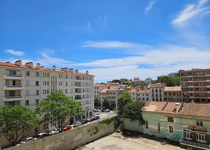 Chambre En Colocation Fille, Proche Mer, Climatisation