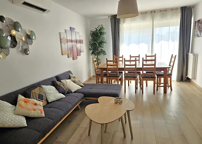 Chambre En Colocation Fille, Proche Mer, Climatisation