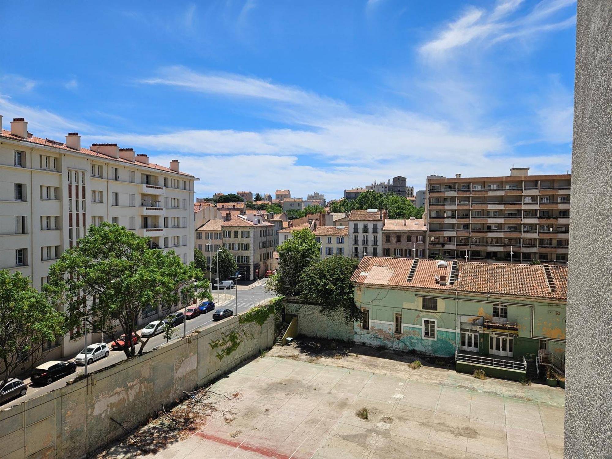 Appartement Chambre En Colocation Fille, Proche Mer, Climatisation Toulon