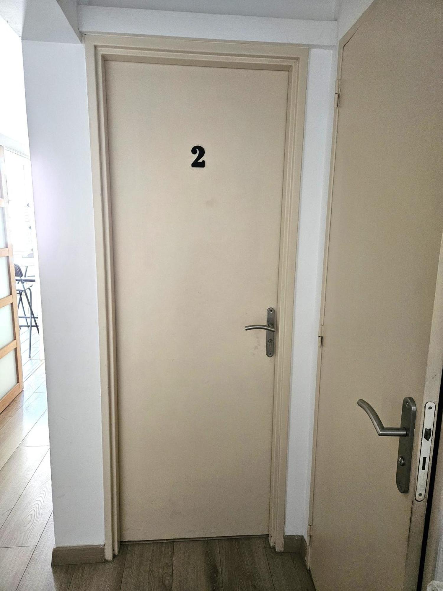Appartement Chambre En Colocation Fille, Proche Mer, Climatisation Toulon